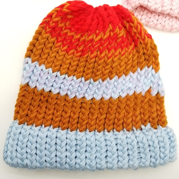 Five Handmade Knit Beanie Set! Family Friends Gift - Picture 3 of 10